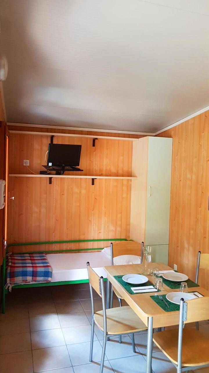 Camping Luna Otel Marina di Massa Dış mekan fotoğraf