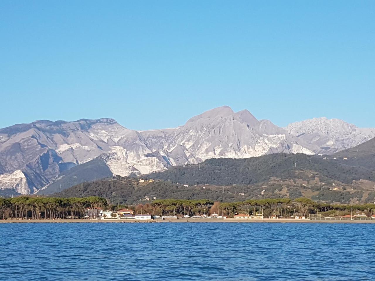 Camping Luna Otel Marina di Massa Dış mekan fotoğraf